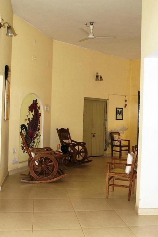 Cozy Inn فاراناسي المظهر الخارجي الصورة