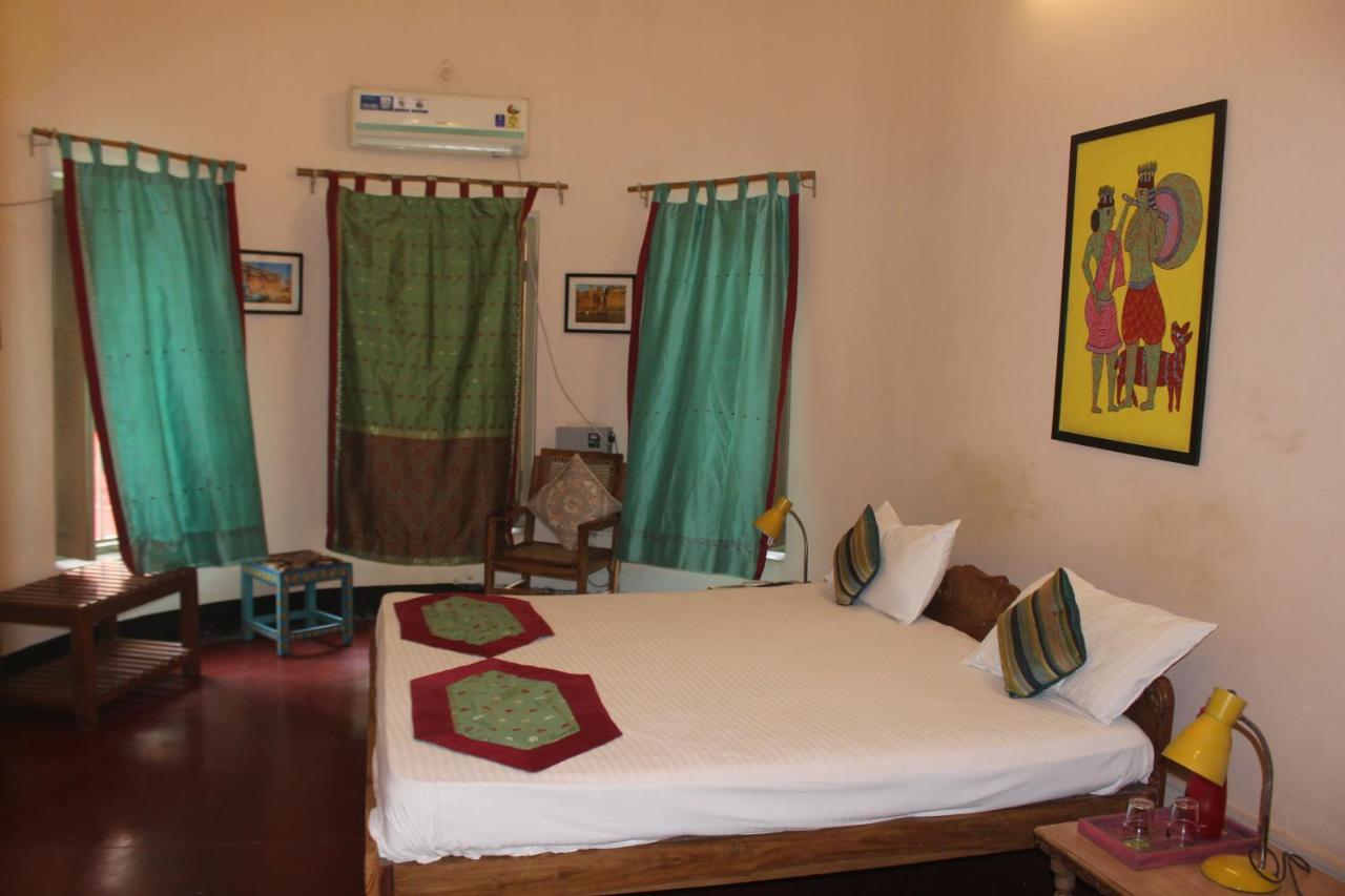 Cozy Inn فاراناسي المظهر الخارجي الصورة