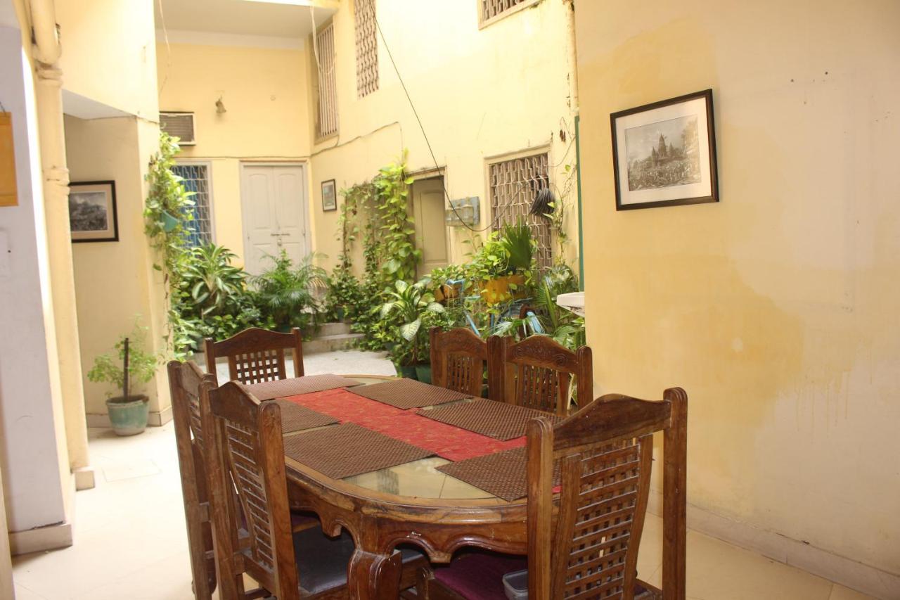 Cozy Inn فاراناسي المظهر الخارجي الصورة