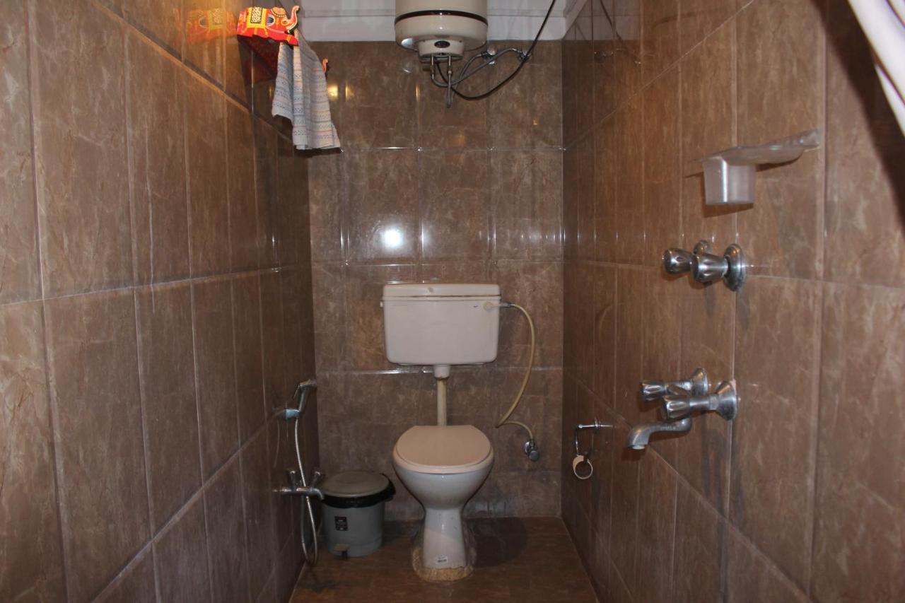 Cozy Inn فاراناسي المظهر الخارجي الصورة